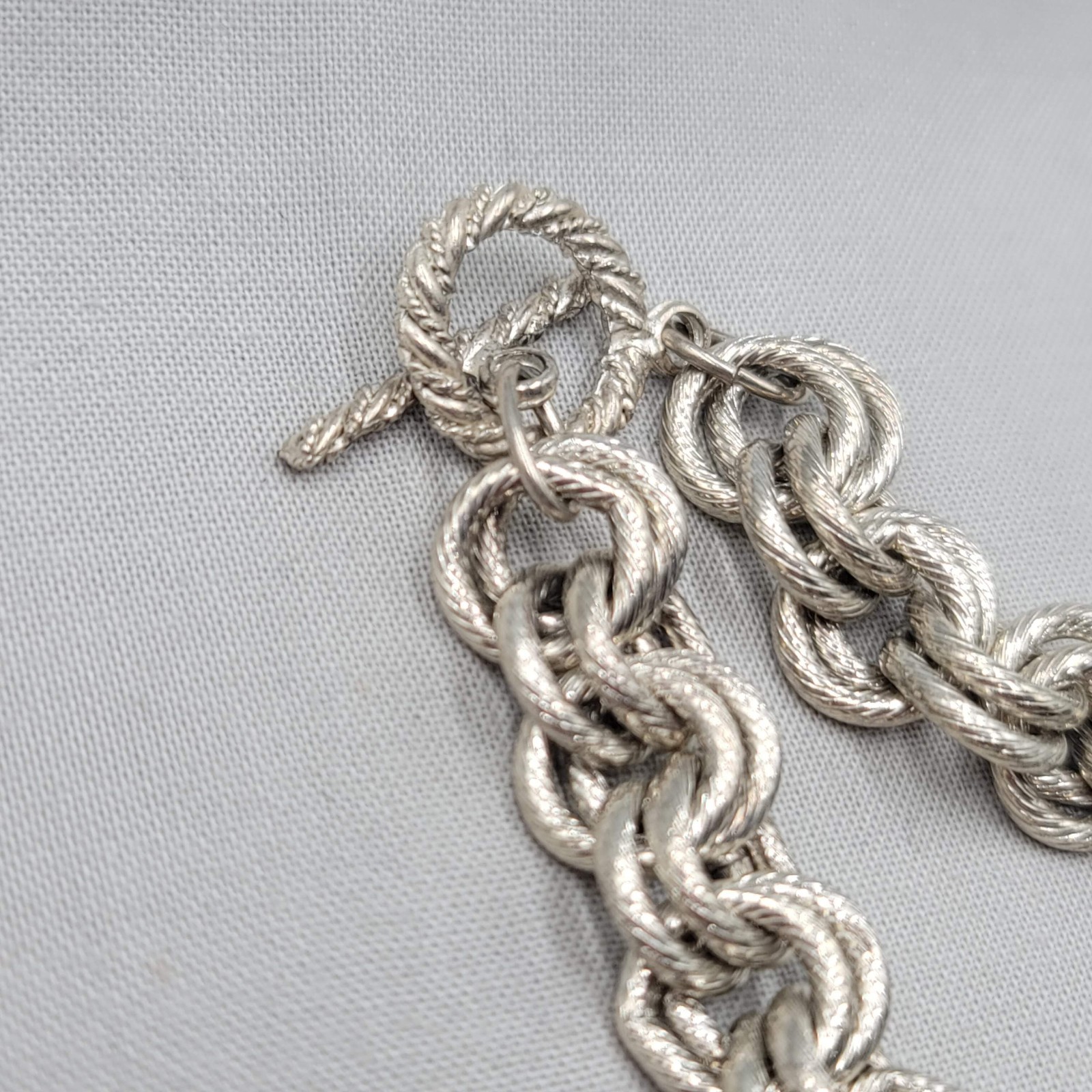 Heavy Double Textured Link Silver tone Bracelet Toggle Closure 6.5 in
