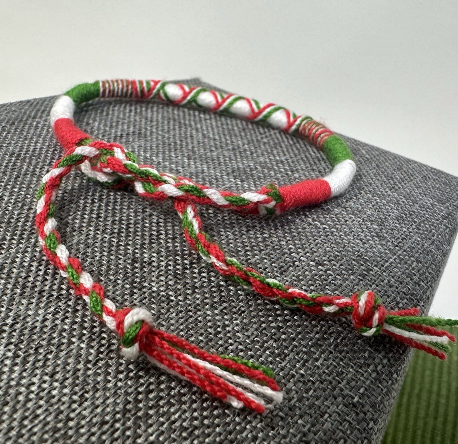 Italian Flag Braided Bracelet – Handmade Unisex Adjustable Italy Colors Jewelry