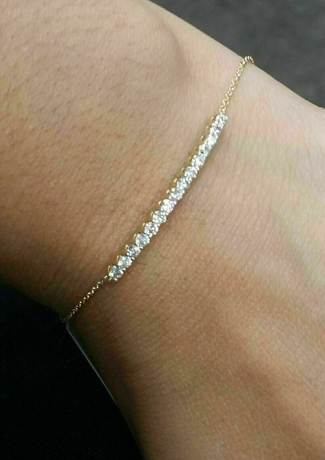 Round Cut Simulated Diamond Women’s Stunning Bracelet In 14K Yellow Gold Plated