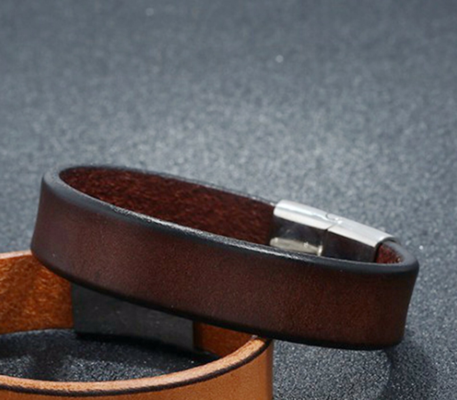MEN / Women 16 mm Brown Genuine Leather Band Wristband/ Leather Hand Bracelet