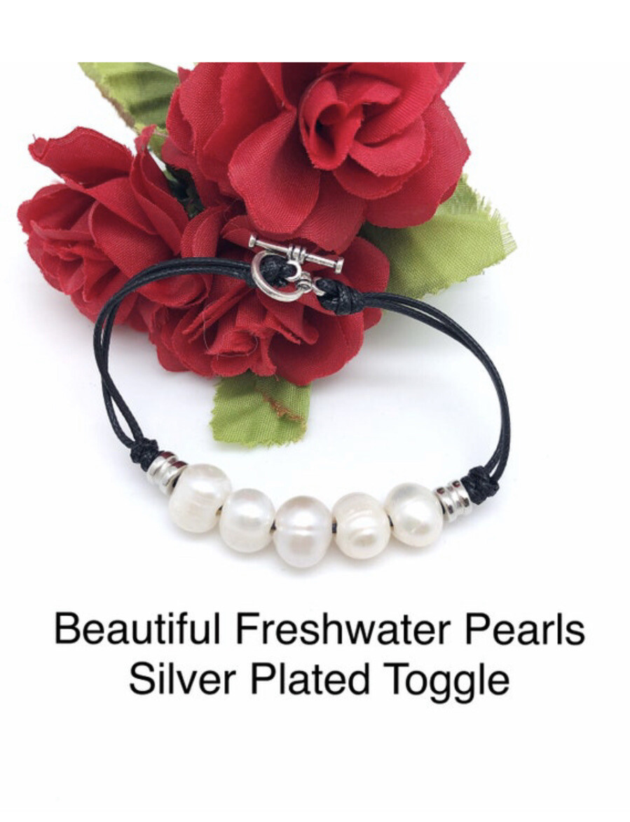 SALE White Freshwater Pearl Toggle Bracelet With/Without Heart NEW IN GIFT BOX