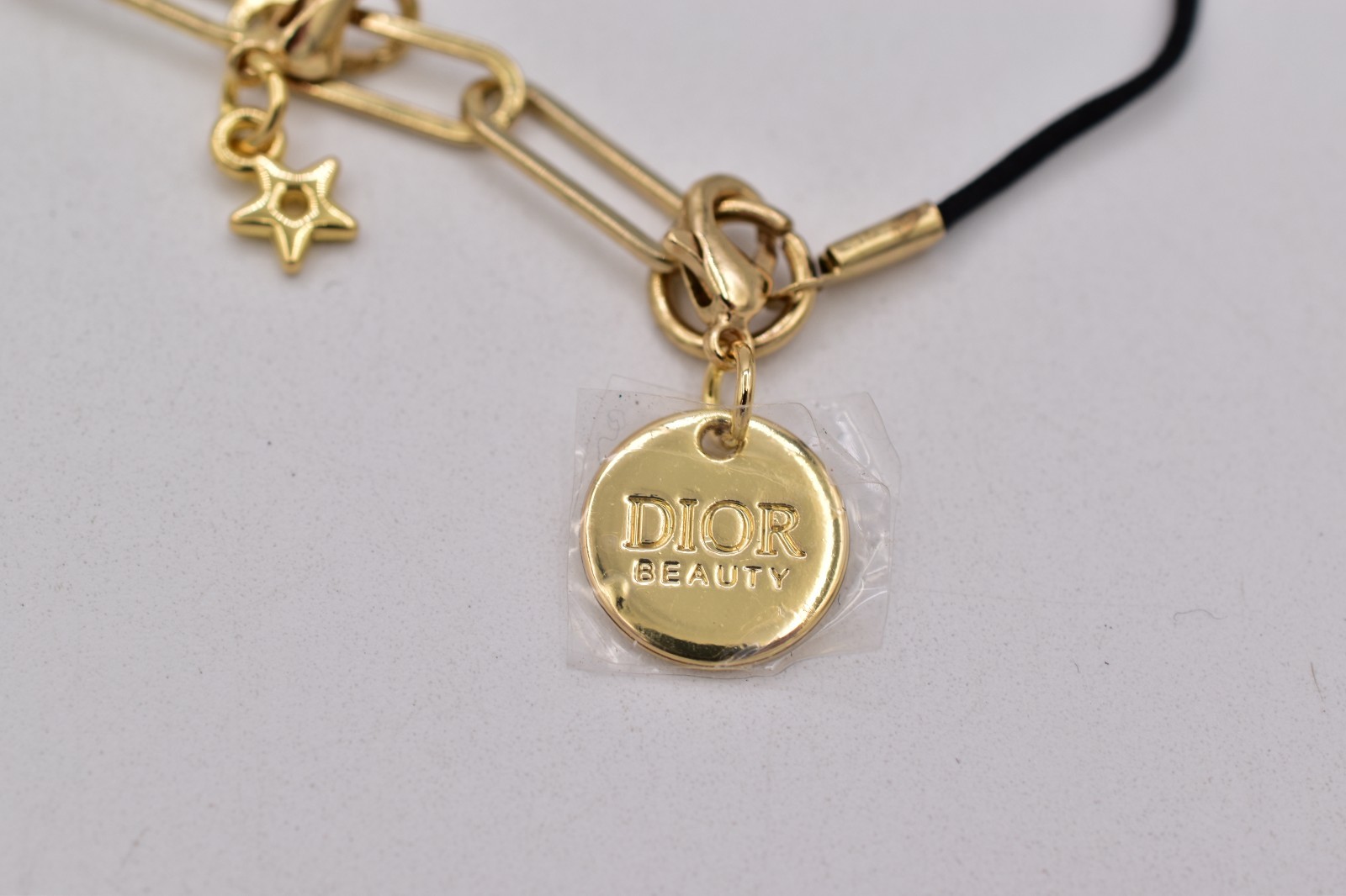 Christian Dior Beauty GWP Gold Star CD Logo Phone Charm Bracelet Limited New