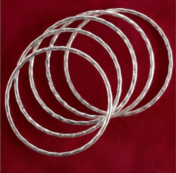 Los Angeles Boutique Stainless Steel Silver Tone 5 pcs Hammered Bangle Bracelet