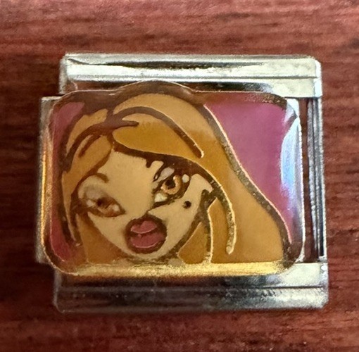 #1/3 BRATZ “YASMIN” “PRETTY PRINCESS” Face ORIGINAL Italia CHARM Col. Link 9mm