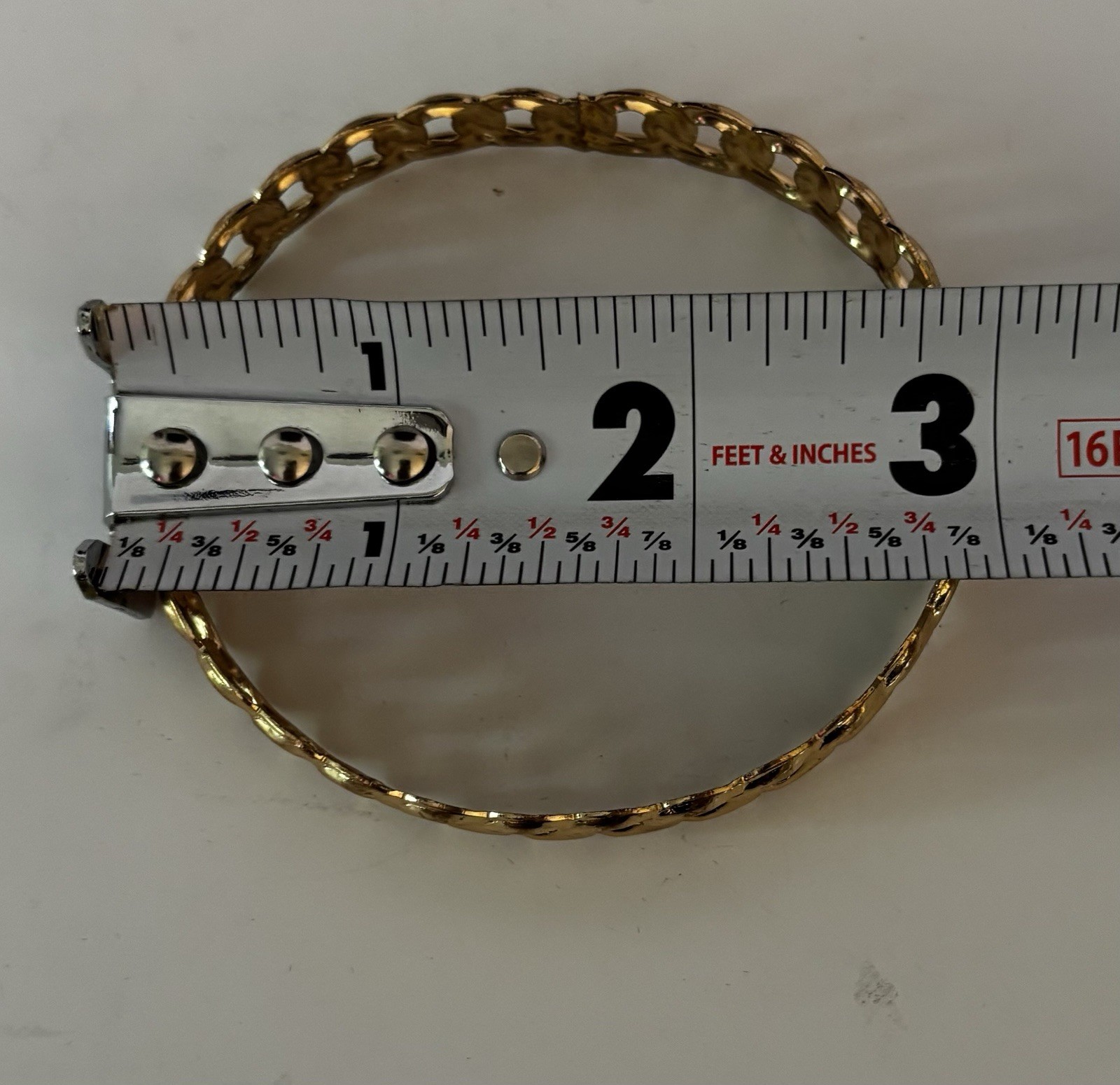 Gold-Tone Curb Link Chain Bangle Bracelet, Round Metal Link Design