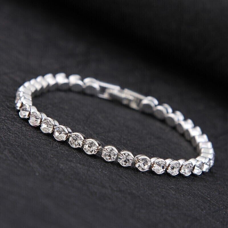 Round Cut Simulated Diamond Women’s Gorgeous Bracelet In 14K White Gold Plated