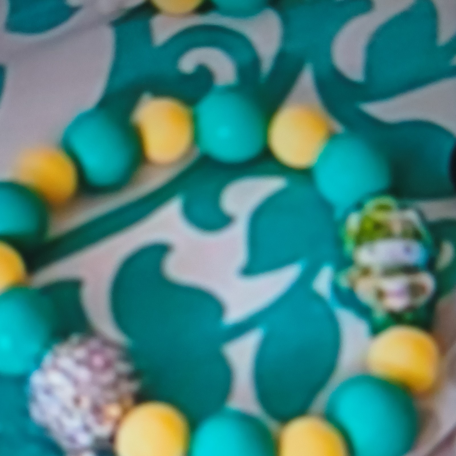 Green & Yellow Plastic Beaded Charm Bracelet with Round Bead Charms