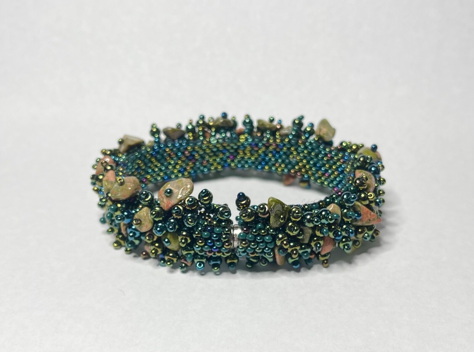 Agate Chip Stone Bracelet w/ Iridescent Glass Seed Beads Green Orange Brown Boho