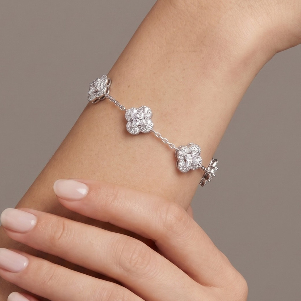Certified VVS Moissanite Clover Cut Motif Bracelet Sterling Silver