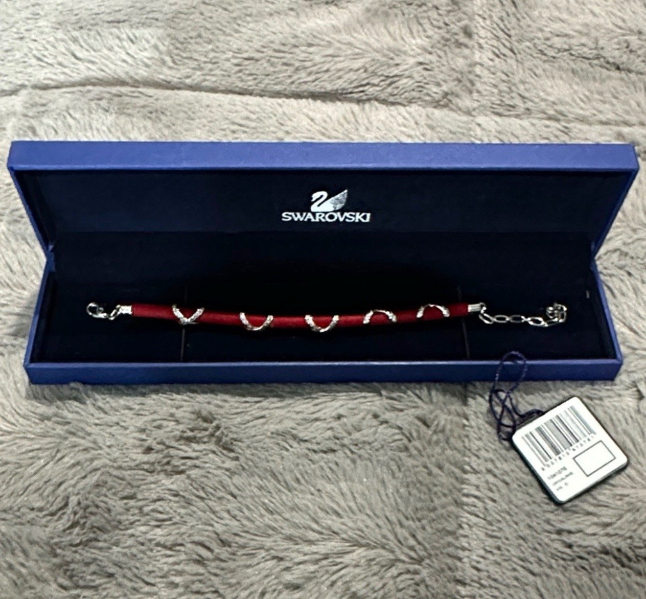 Swarovski Red/Silver Crystal Adjustable Cable Bracelet Dangle Charm Lobster