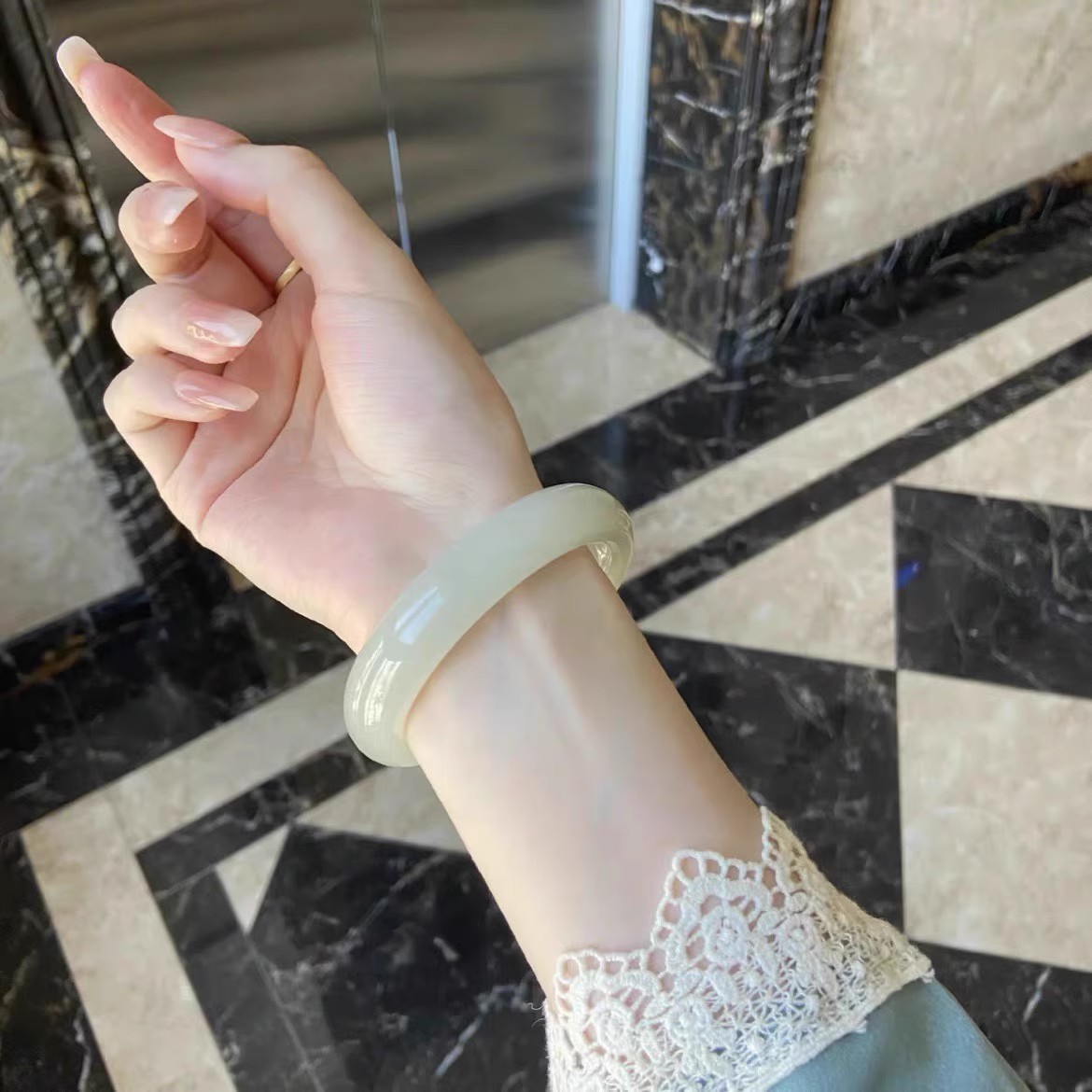 Natural Hotan Jade Bracelet Female Style Blue and White Jade Bracelet