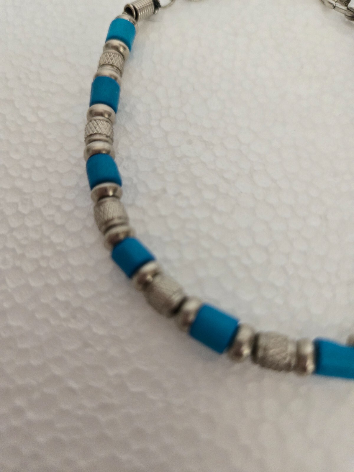 BRACELET WITH TURQUOISE & SILVERTONE BEADS ~ 6 INCH