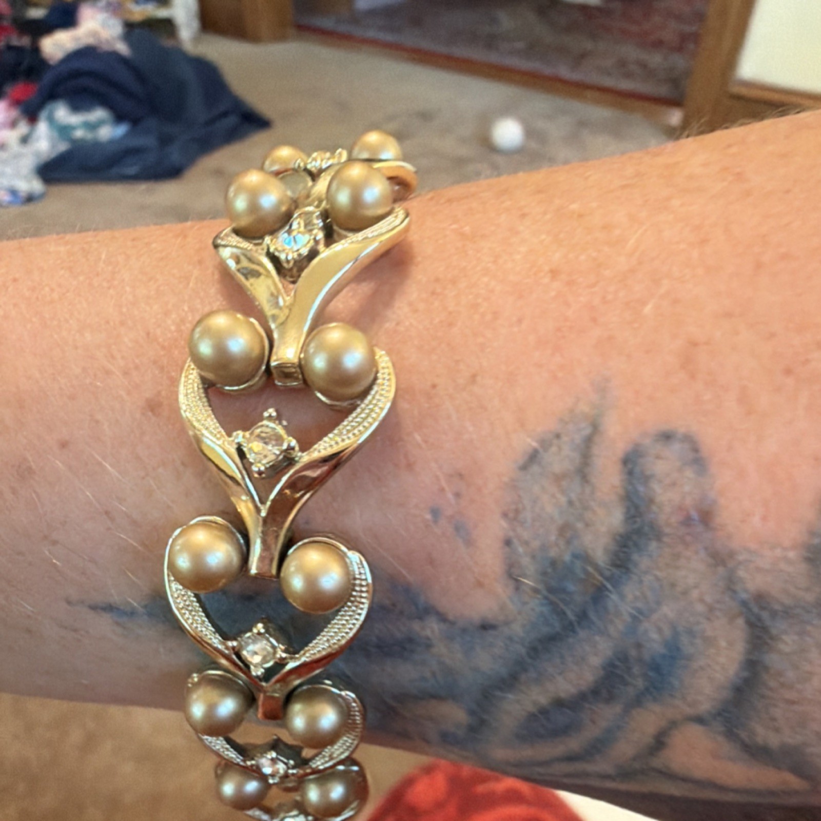 Gold Tone Heart Bar Link Bracelet w/ Imitation Pearls, Clear Crystals, Signed