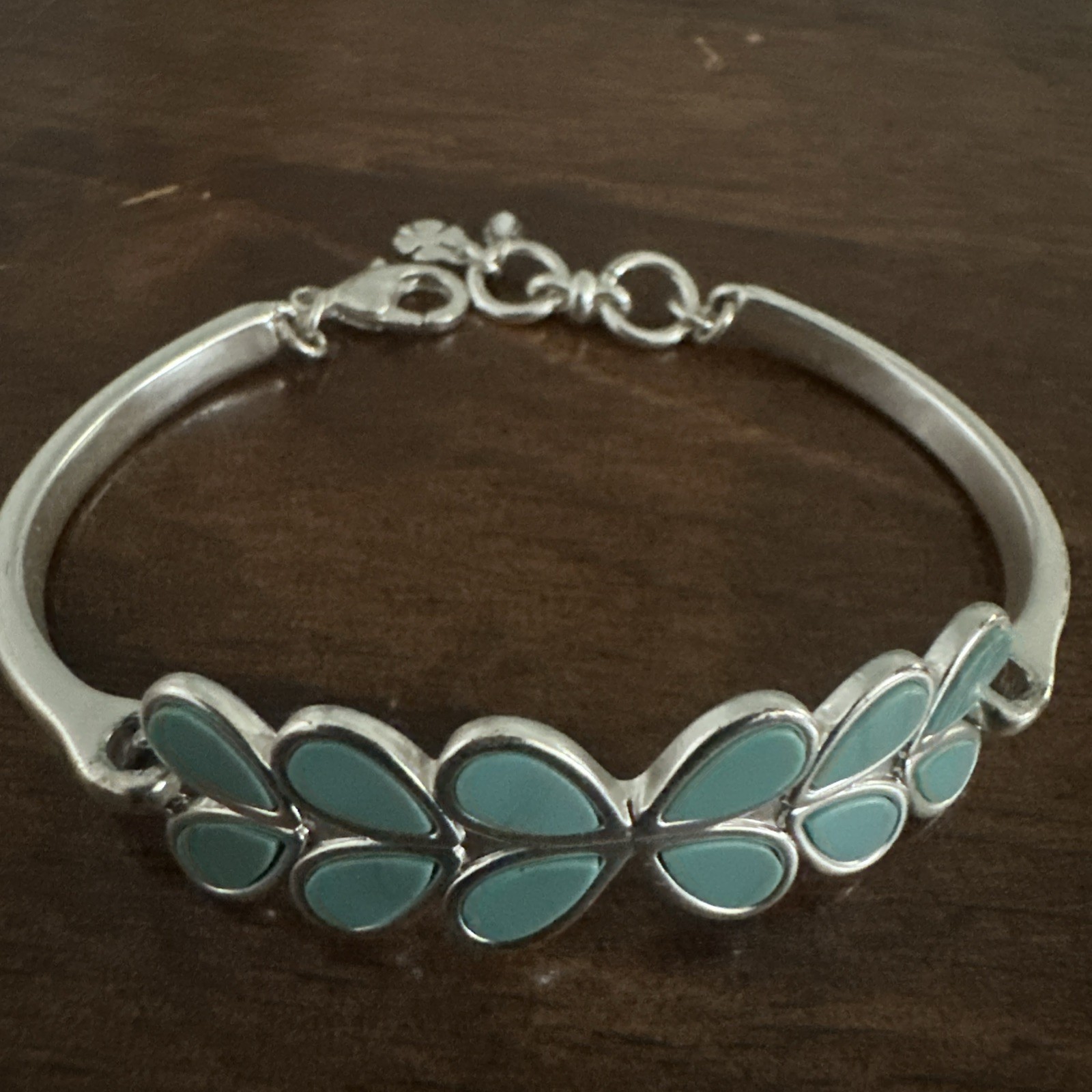 Lucky Brand Silver Tone Blue Stone Heart/Petal Cuff Bracelet, NWT $39