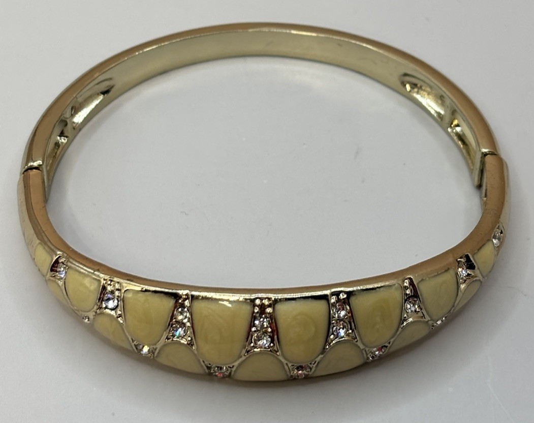 Avon Bangle Bracelet Enamel Elegance Stretch Cream Clear Rhinestones