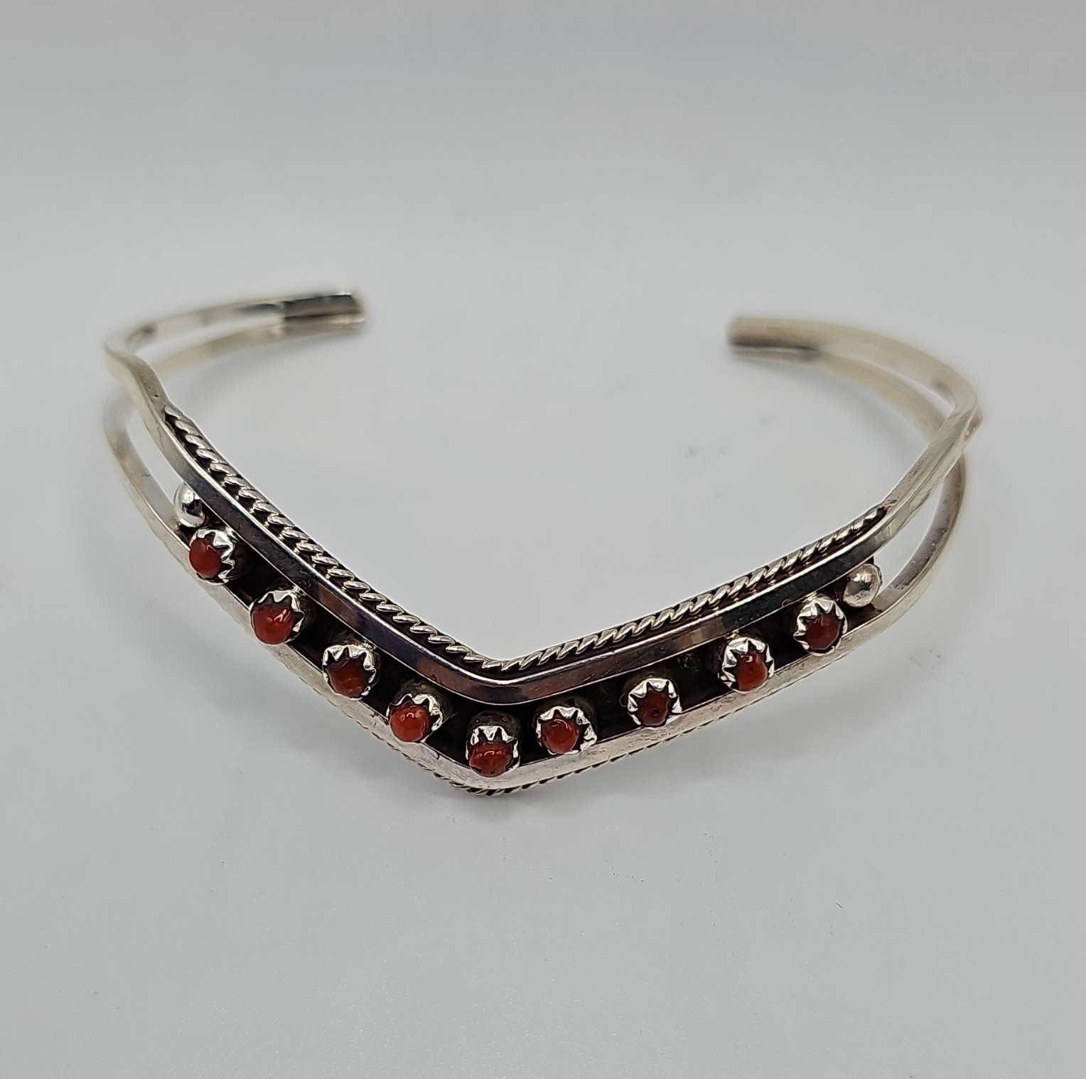 Zuni Signed Sterling Silver Cuff Bracelet Round Snake Eye Coral Stones Size 6