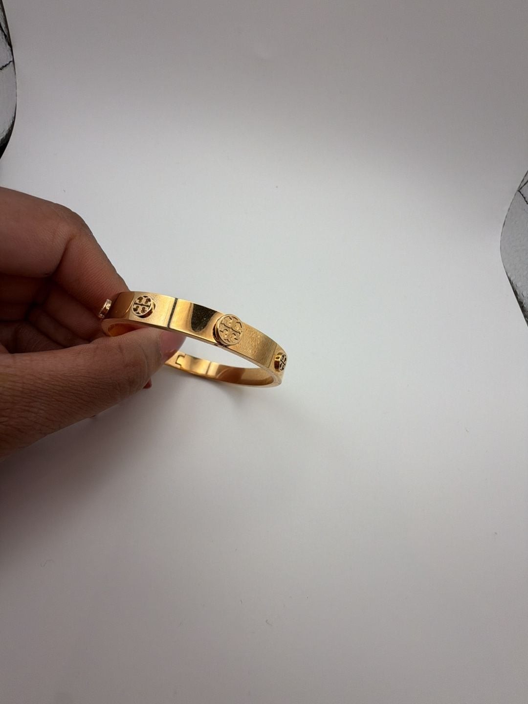 Tory Burch Miller Stud Hinge Bangle Bracelet in Gold