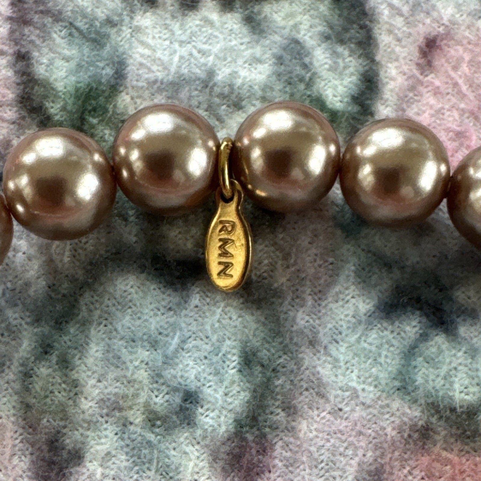 The Roman Company Imitation Pearl Round Stretch Bracelet No Clasp Signed