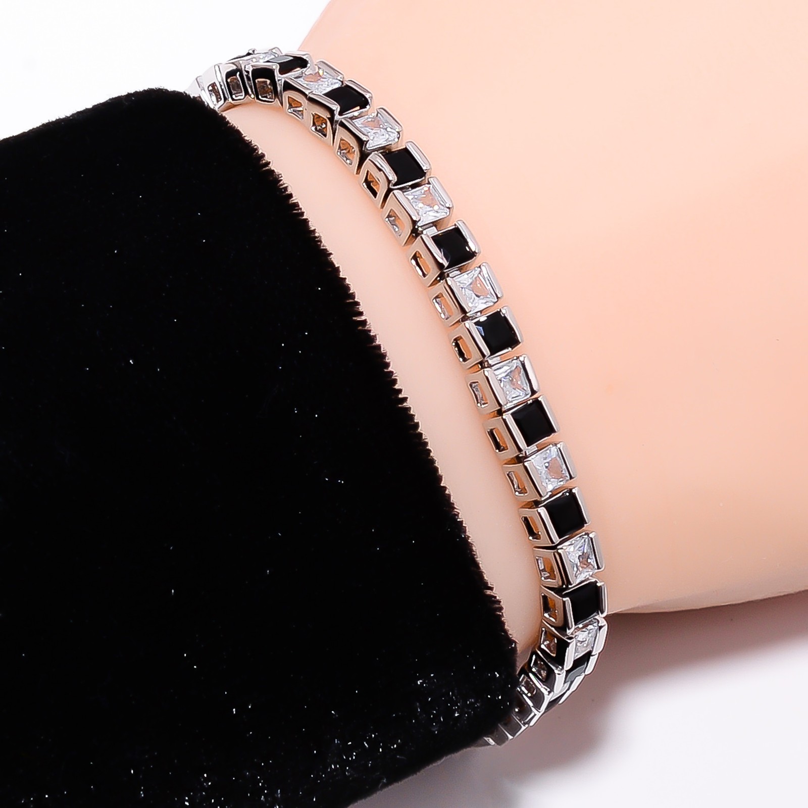 Black Onyx, CZ 925 Sterling Silver Adjustable Bracelet 7-8″ B130013