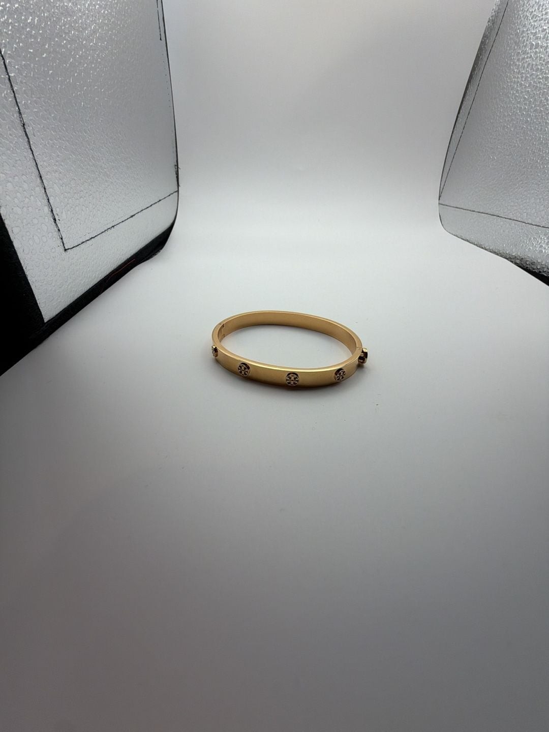 Tory Burch Miller Stud Hinge Bangle Bracelet in Gold