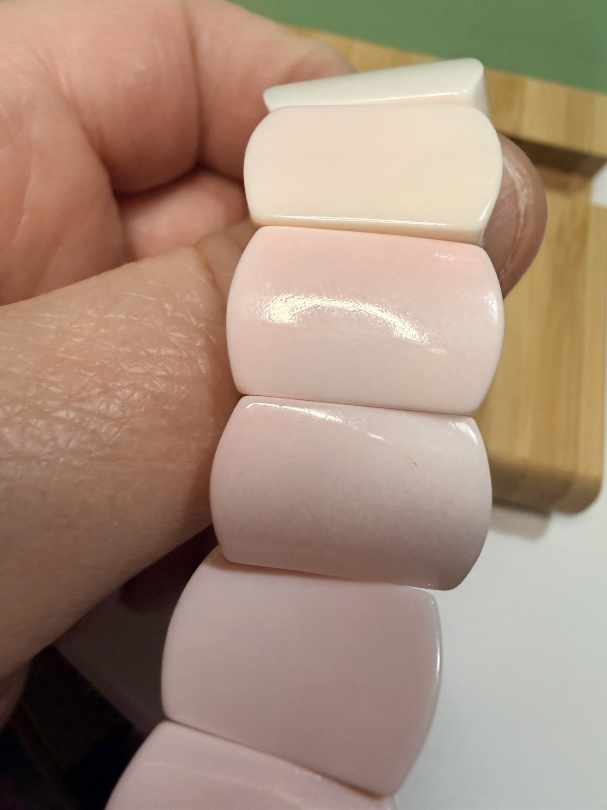 Genuine pink Conch shell Stretch bracelet 6.5 Inch