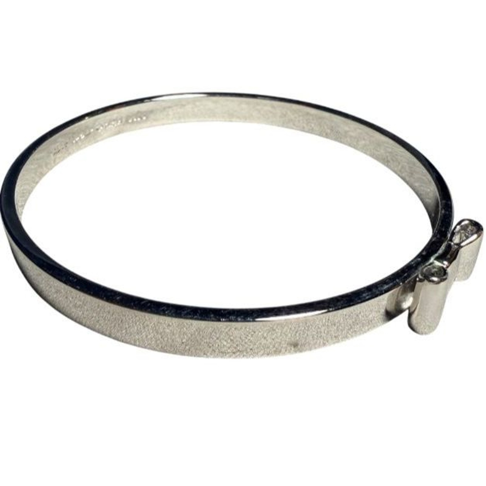 Kate Spade New York Silver Plated Take A Bow Slip On Bangle Bracelet Jewelry