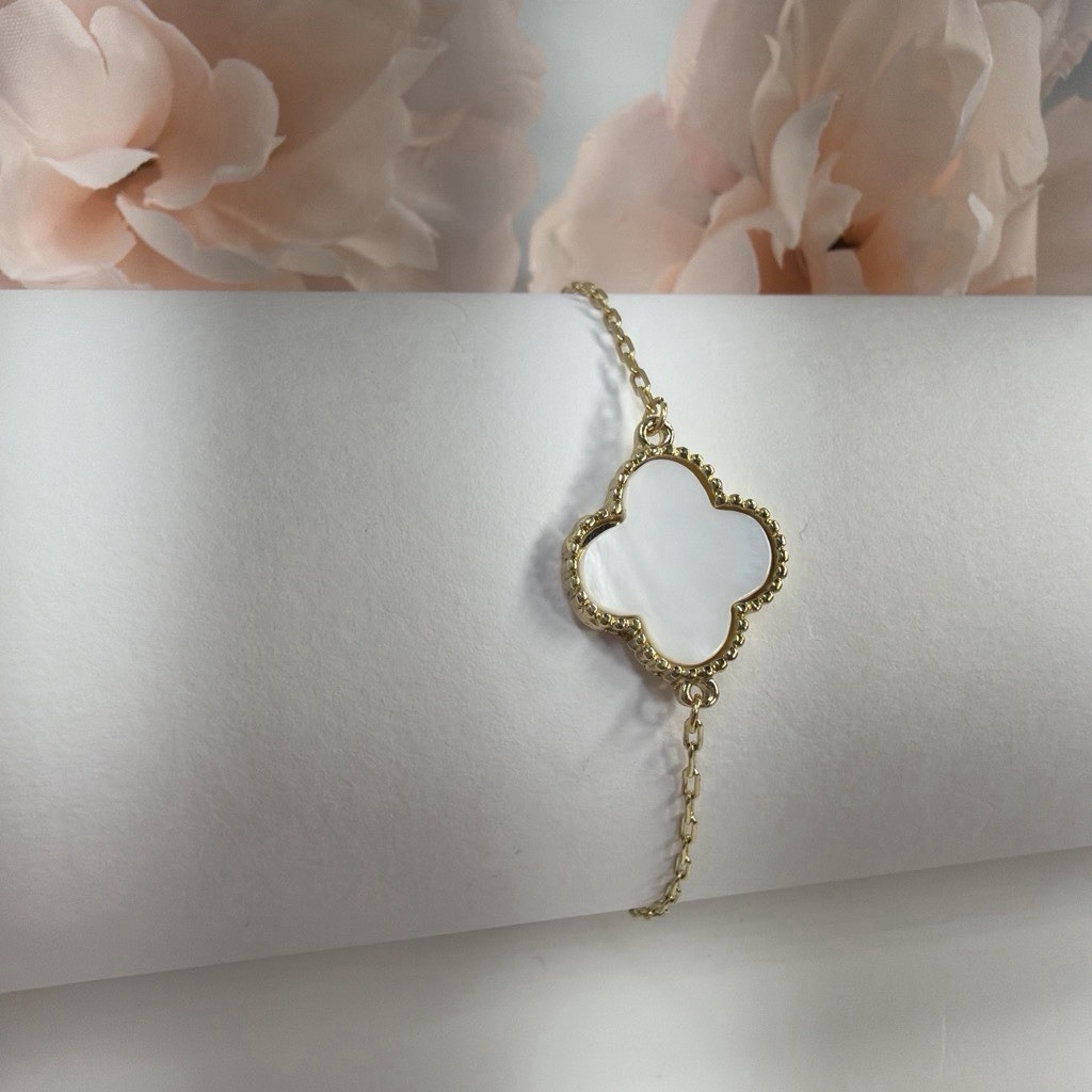 Gold Tone Adjustable Bolo Cable Chain Bracelet w/ Clover MOP Charm Bezel