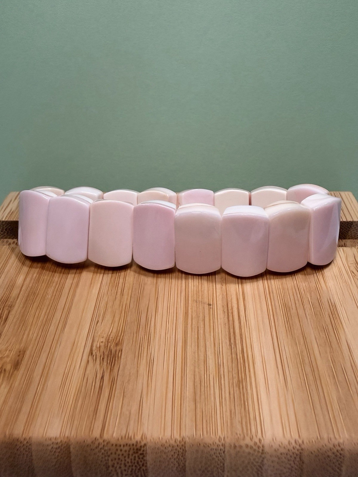 Genuine pink Conch shell Stretch bracelet 6.5 Inch