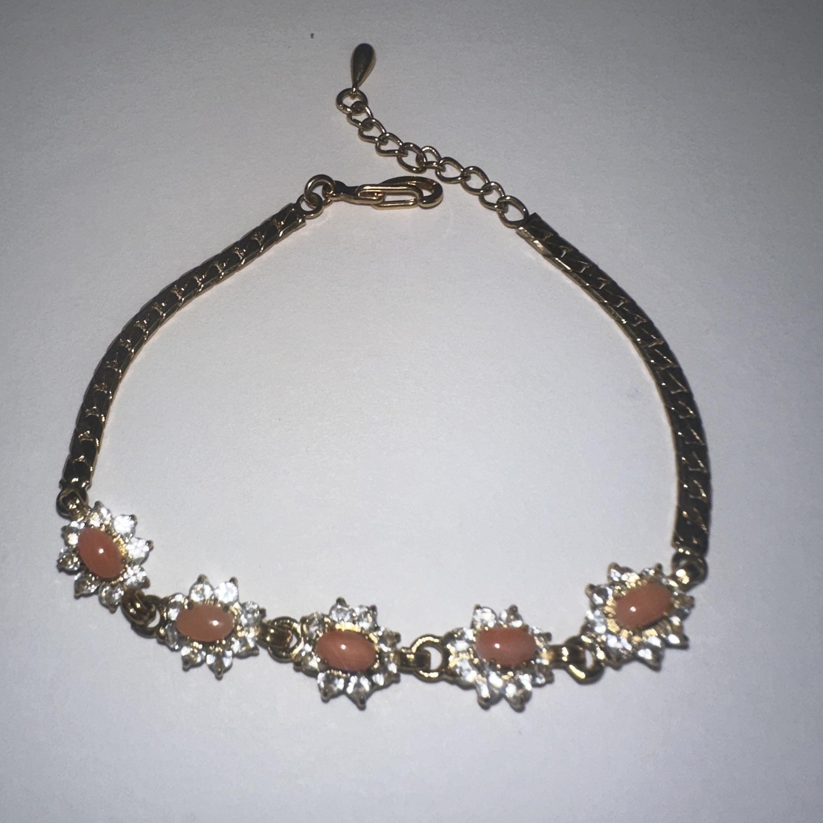 Gold Tone Pink Salmon Cabochon Chain Tennis Bracelet 7.5 Inch Crystal Flower