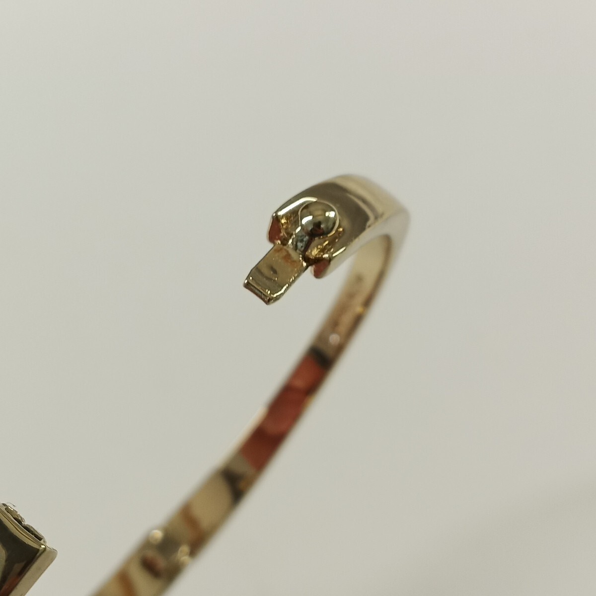 ANNE KLEIN women’s Bangle Bracelet Crystal Brass plated Gold One Size