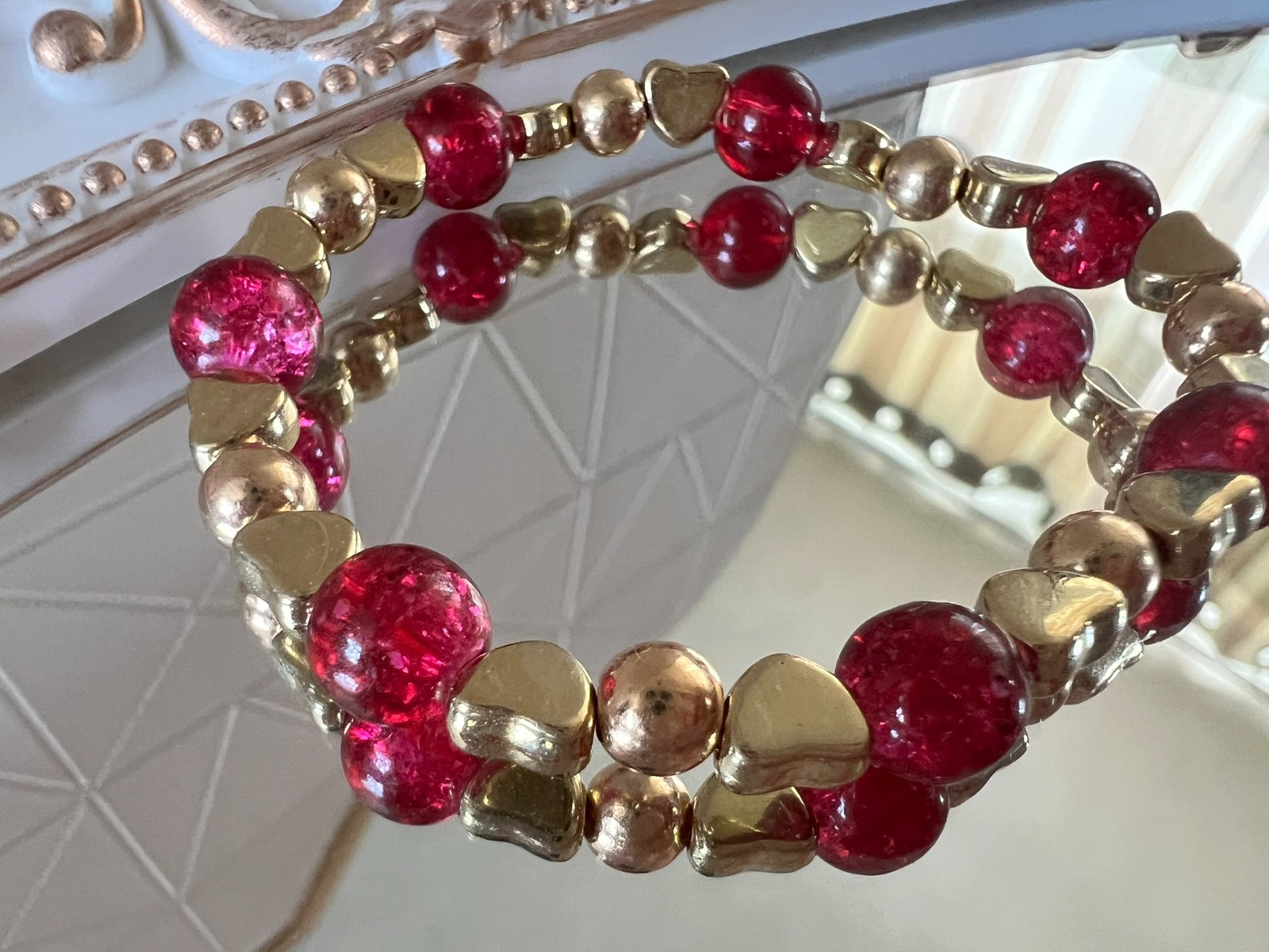 beautifull handmade women with clear red stone & golden heart bracelet elastic