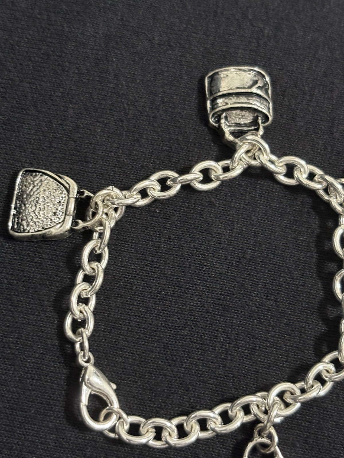 Vintage Silver Tone Handbag Charm Bracelet Purse Fashion Charms Toggle Style 7”