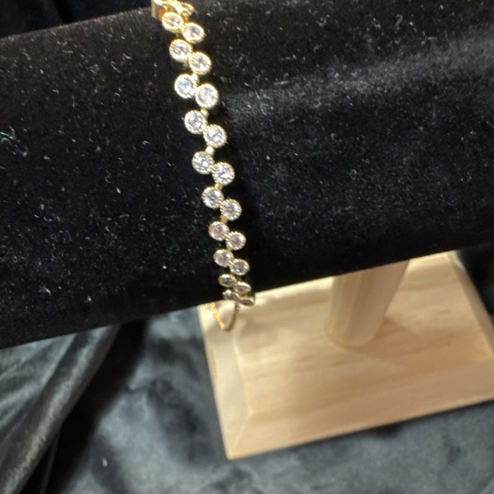 Gold plated Tennis Anklet Round Link Lobster Closure Round White Stones