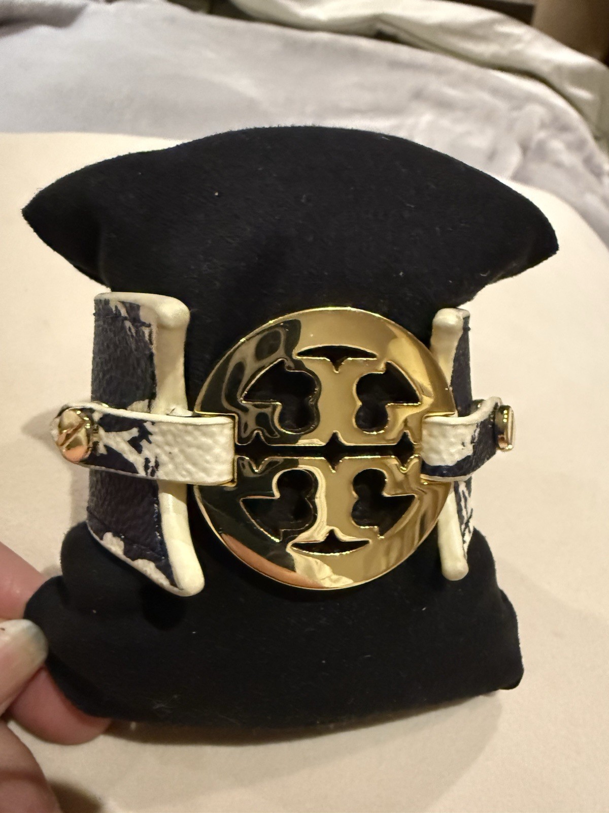 TORY BURCH DOUBLE SNAP Black And White LEATHER CUFF BRACELET WITH GOLD LOGO