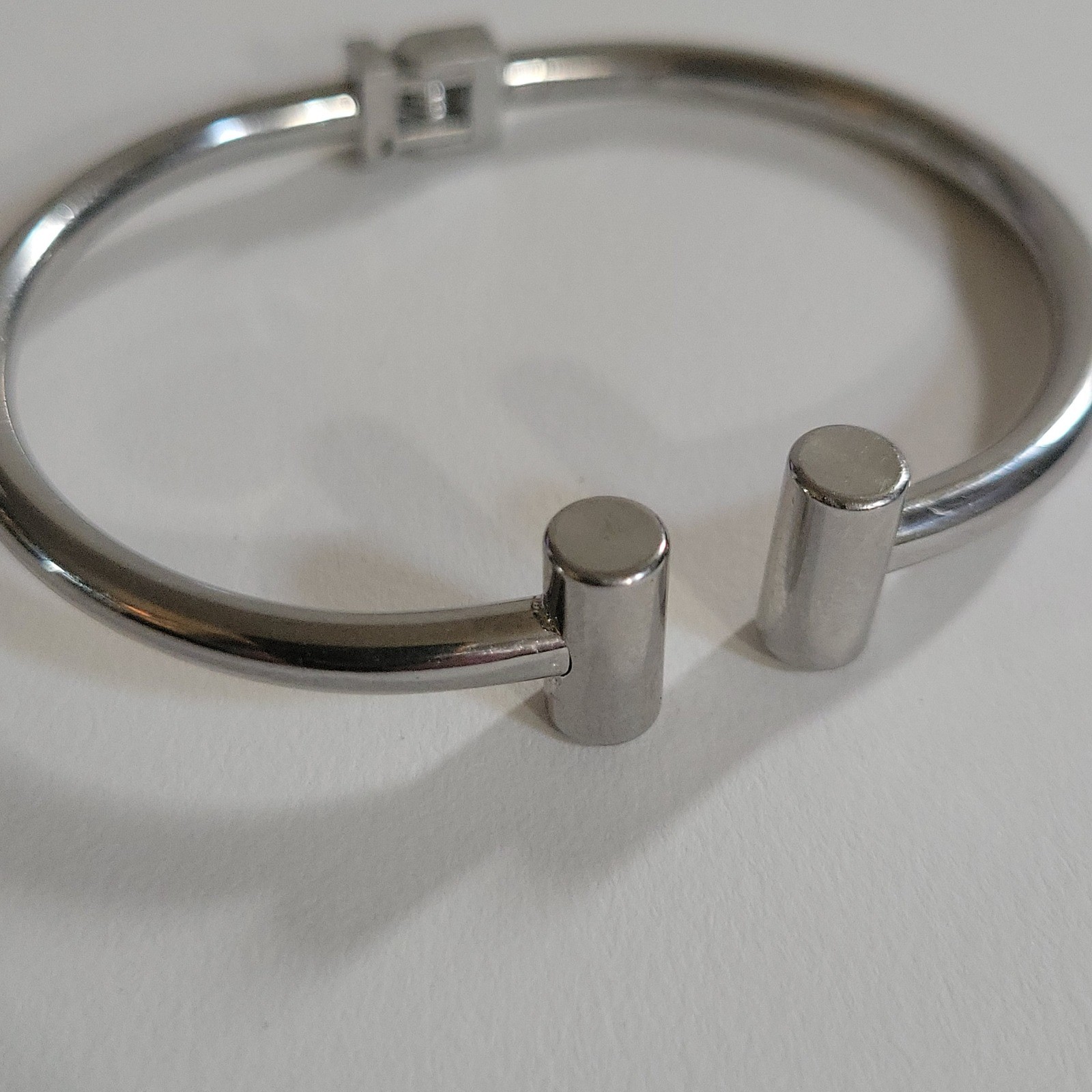 Silver Tone Hinged Open Cuff Bangle Bracelet Minimalist Geometric One Size Sleek