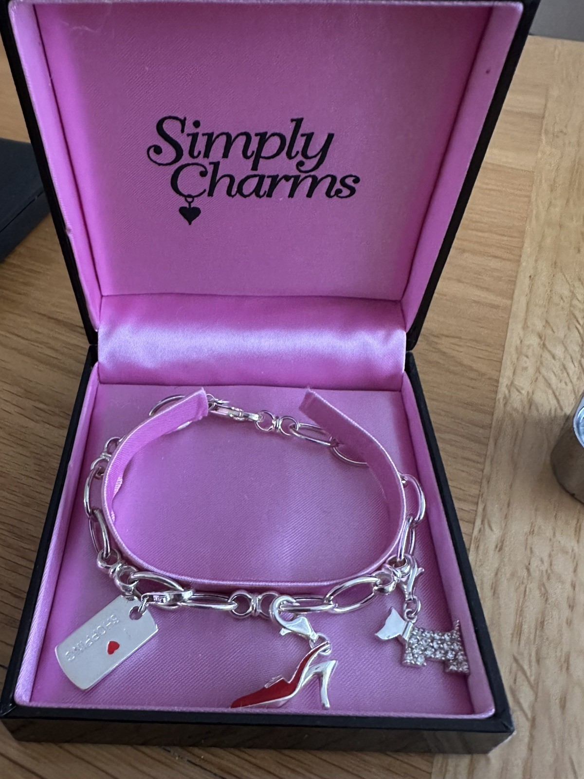 Simply Charms Sterling Silver 925 Oval Link 3 Charm Bracelet 18cm 16.25g Boxed