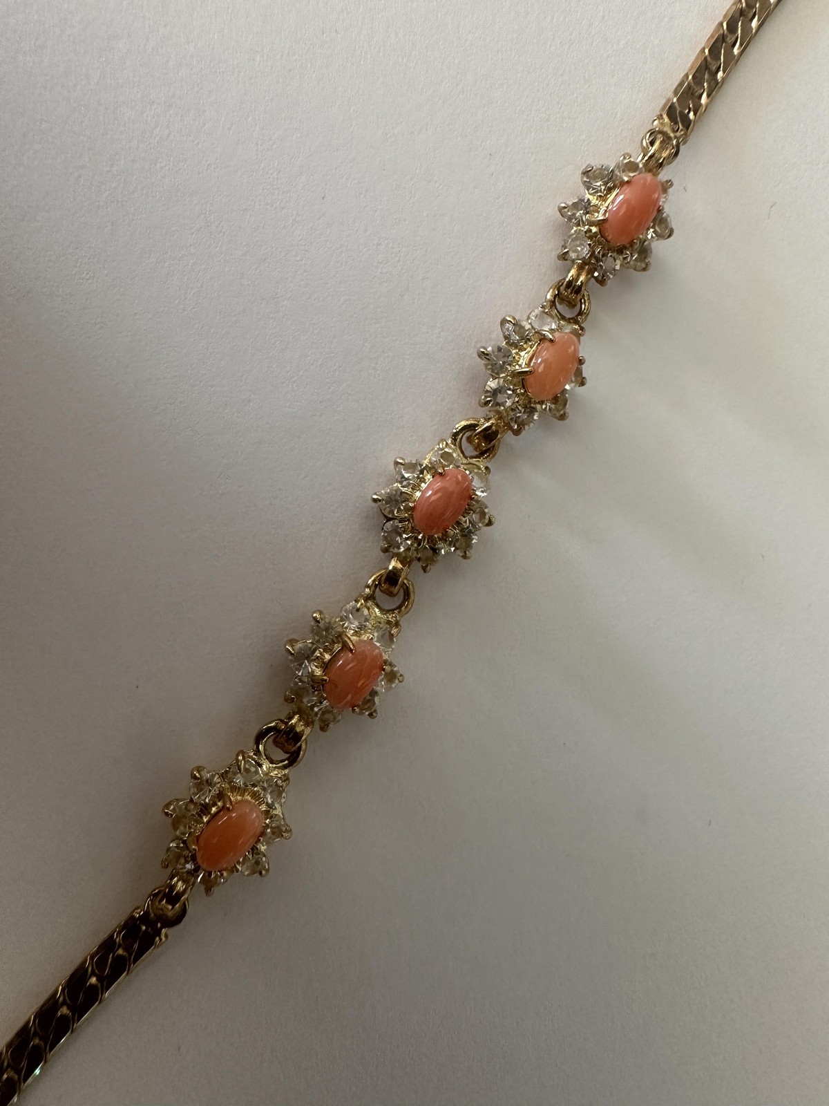 Gold Tone Pink Salmon Cabochon Chain Tennis Bracelet 7.5 Inch Crystal Flower