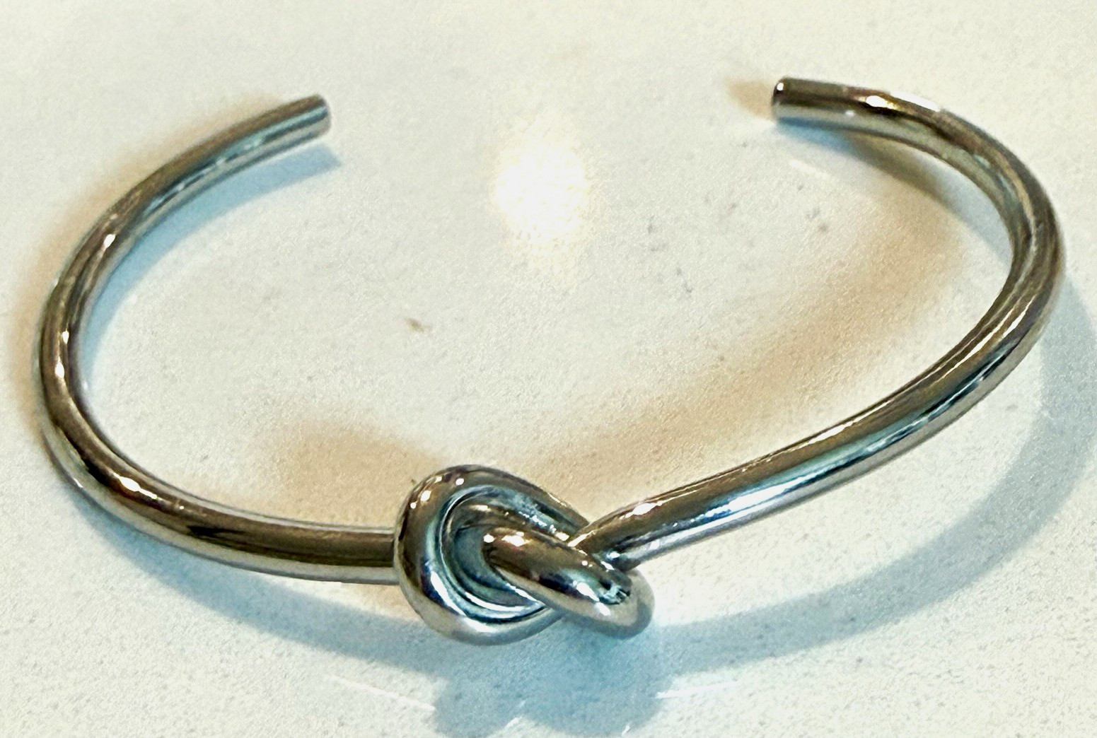 Stainless Steel Silver Tone Metal Knot Shape Cuff Bracelet Classic Simple Style