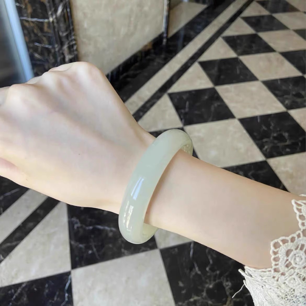 Natural Hotan Jade Bracelet Female Style Blue and White Jade Bracelet