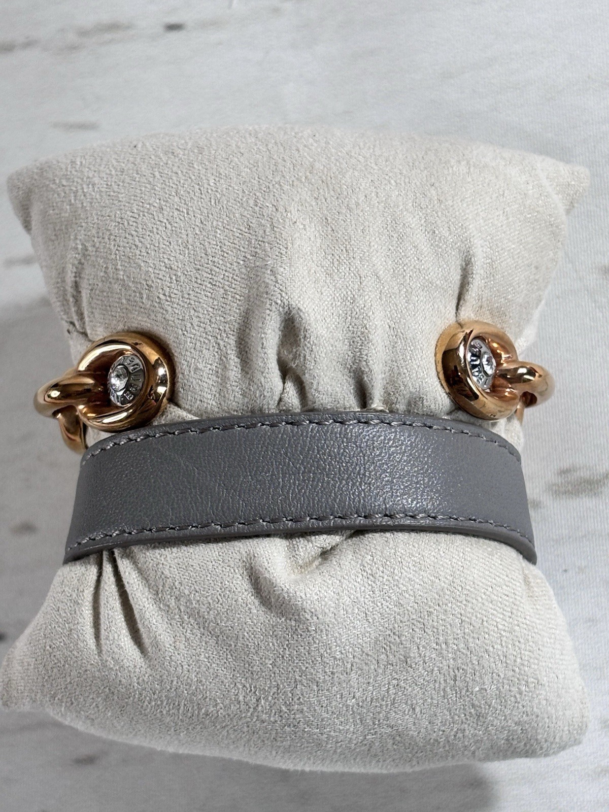 Henri Bendel New York Whitney Leather Turn-Lock Grey Gold Tone Bracelet 3 Sizes