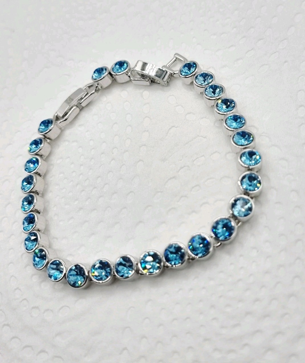 Blue Crystal Tennis Bracelet Lady Colour Silver Tone 7″ 17cm With Gift Box