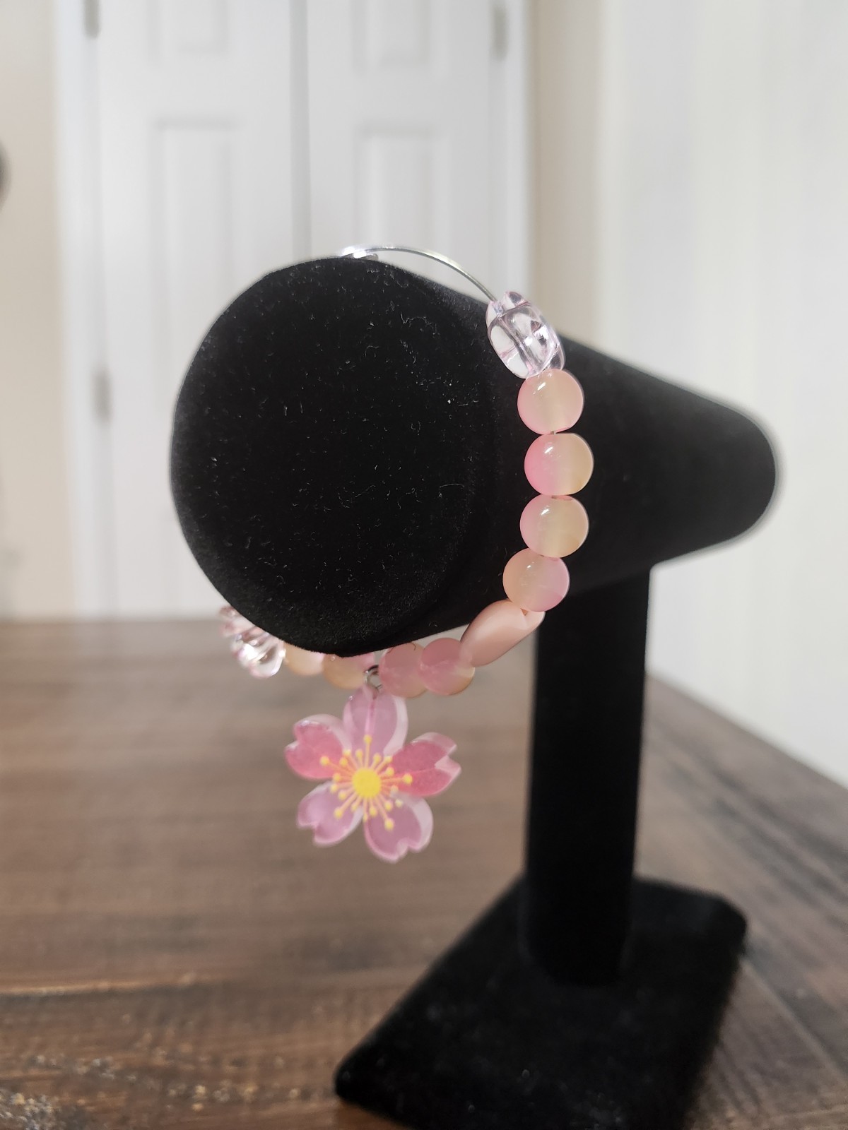 Pink Flower Beaded Memory Wire Bracelet.