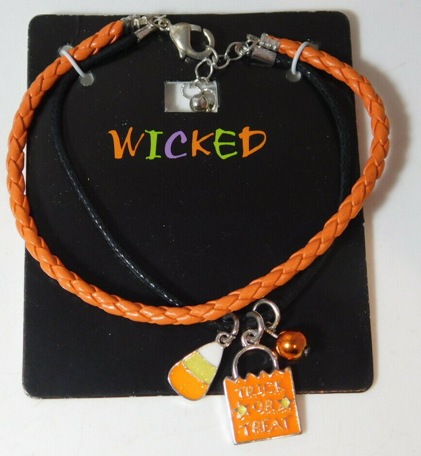 HALLOWEEN Trick or Treat Enamel Candy Corn Black Orange Cord Bracelet K3