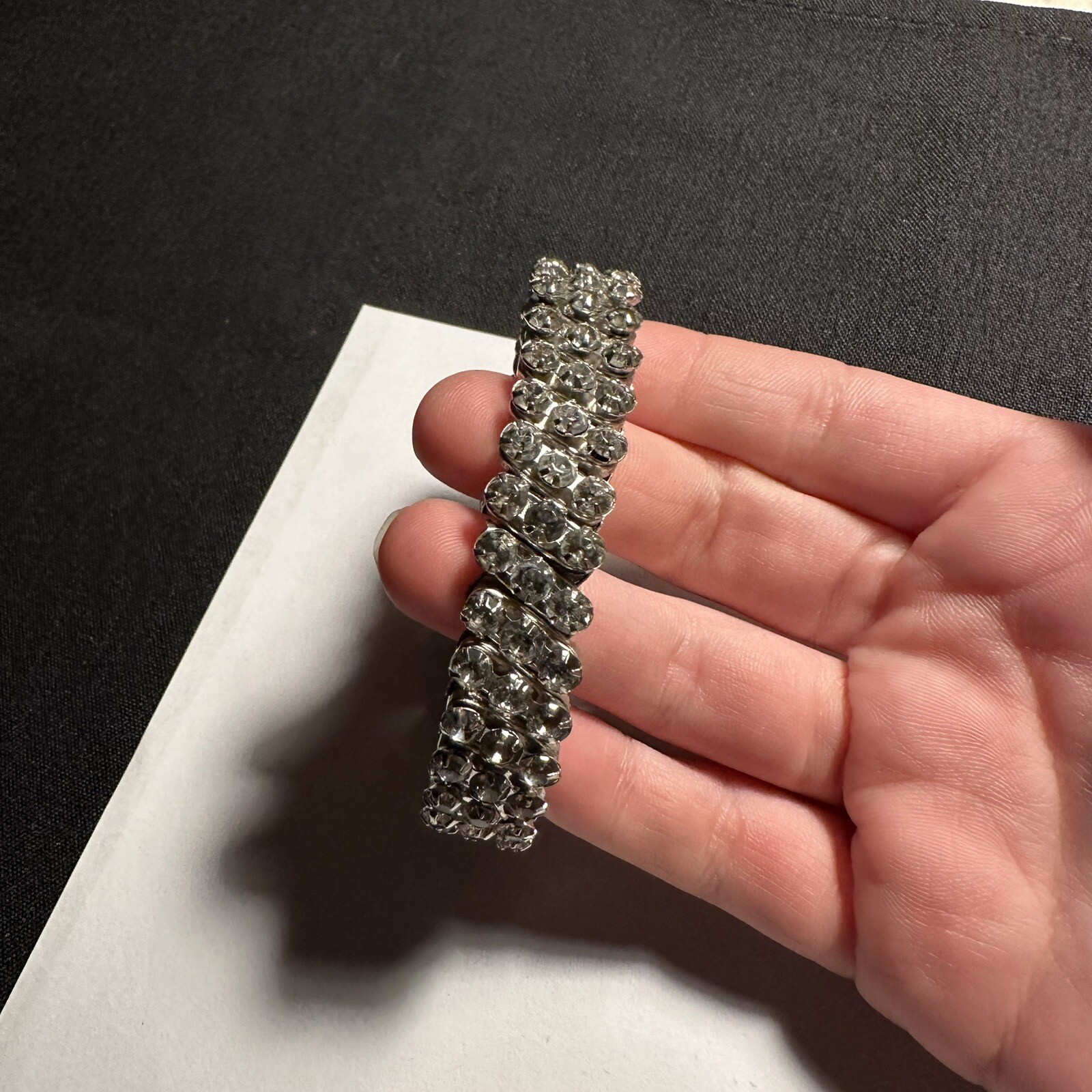 Women’s Silver Tone / Rhinestone Expansion Stretch Bracelet 6 1/4 Inch