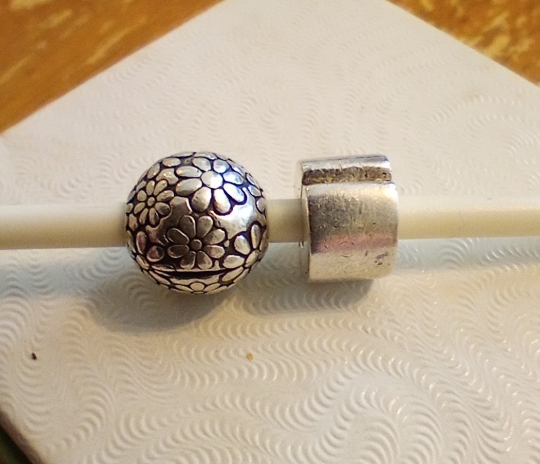 One lot of 2 Authentic Pandora Clips-one price gets the lot