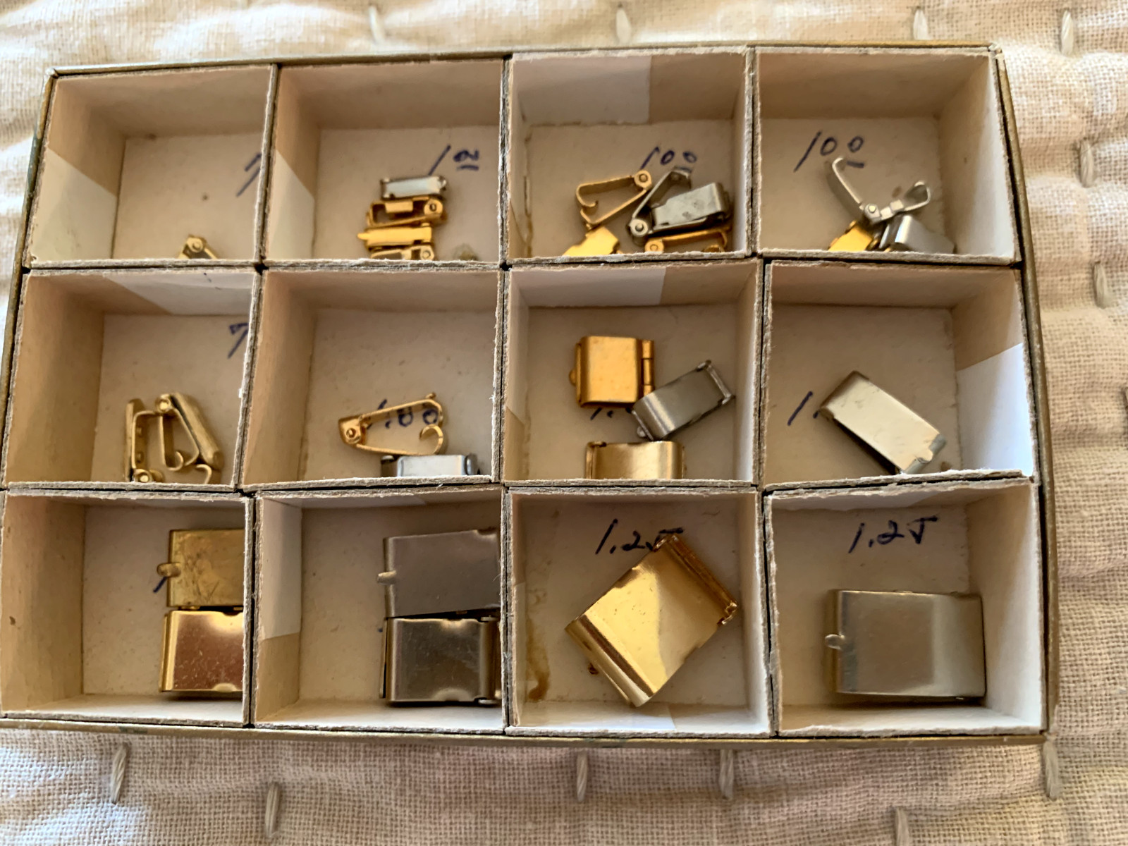 SNAP CATCHES FOR JEWELRY. LOT OF 31. PRICE REDUCED!